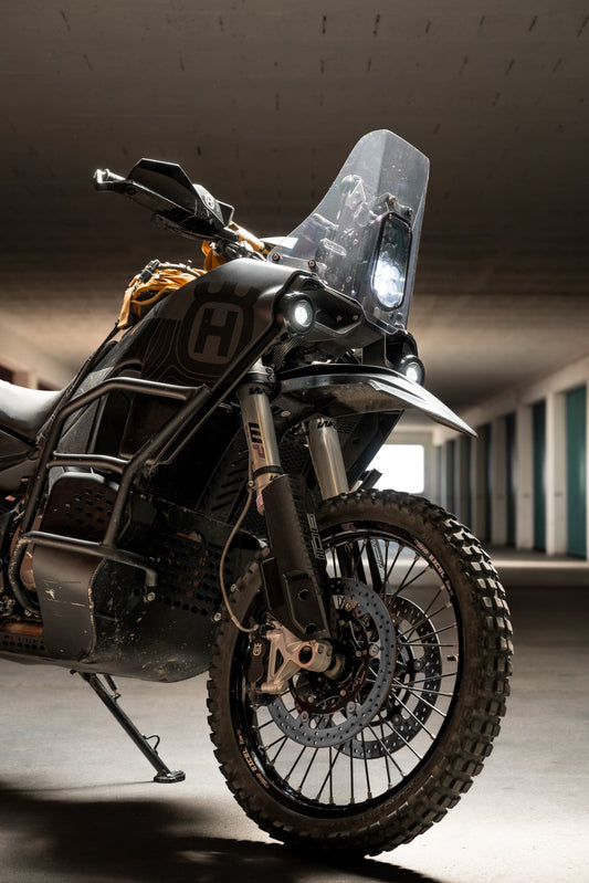 Torretta in carbonio  Rally per Husqvarna Norden 901 – Massima Stabilità e Funzionalità per l’Avventura