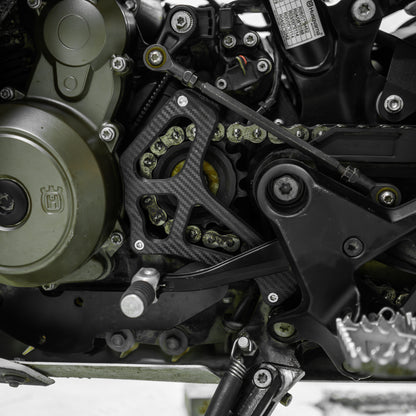 Copri Pignone per CF-MOTO 800MT – Protezione e Affidabilità per le Tue Avventure Off-Road
