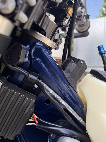 Protezione Serratura Blocca Sterzo GasGas (2021-2025) in Gomma, Cover Antipolvere e Antiurto per Moto Offroad e Motard, Accessorio Resistente e Flessibile